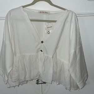 Free People -Brand New- off white loose- wooden buttons, V neck-great for Fall!